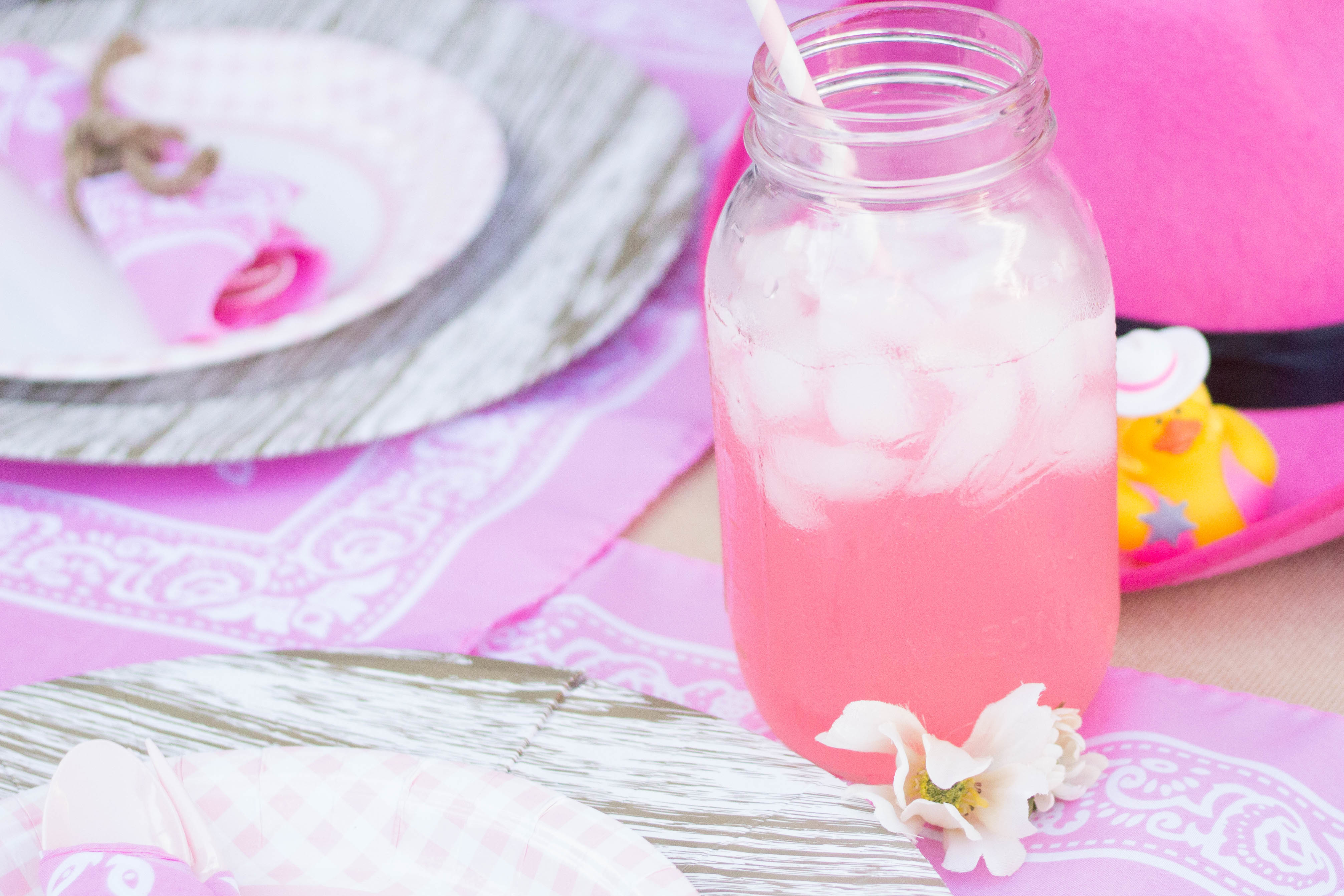 cowgirl cooler cocktail in mason jar for a western bridal shower