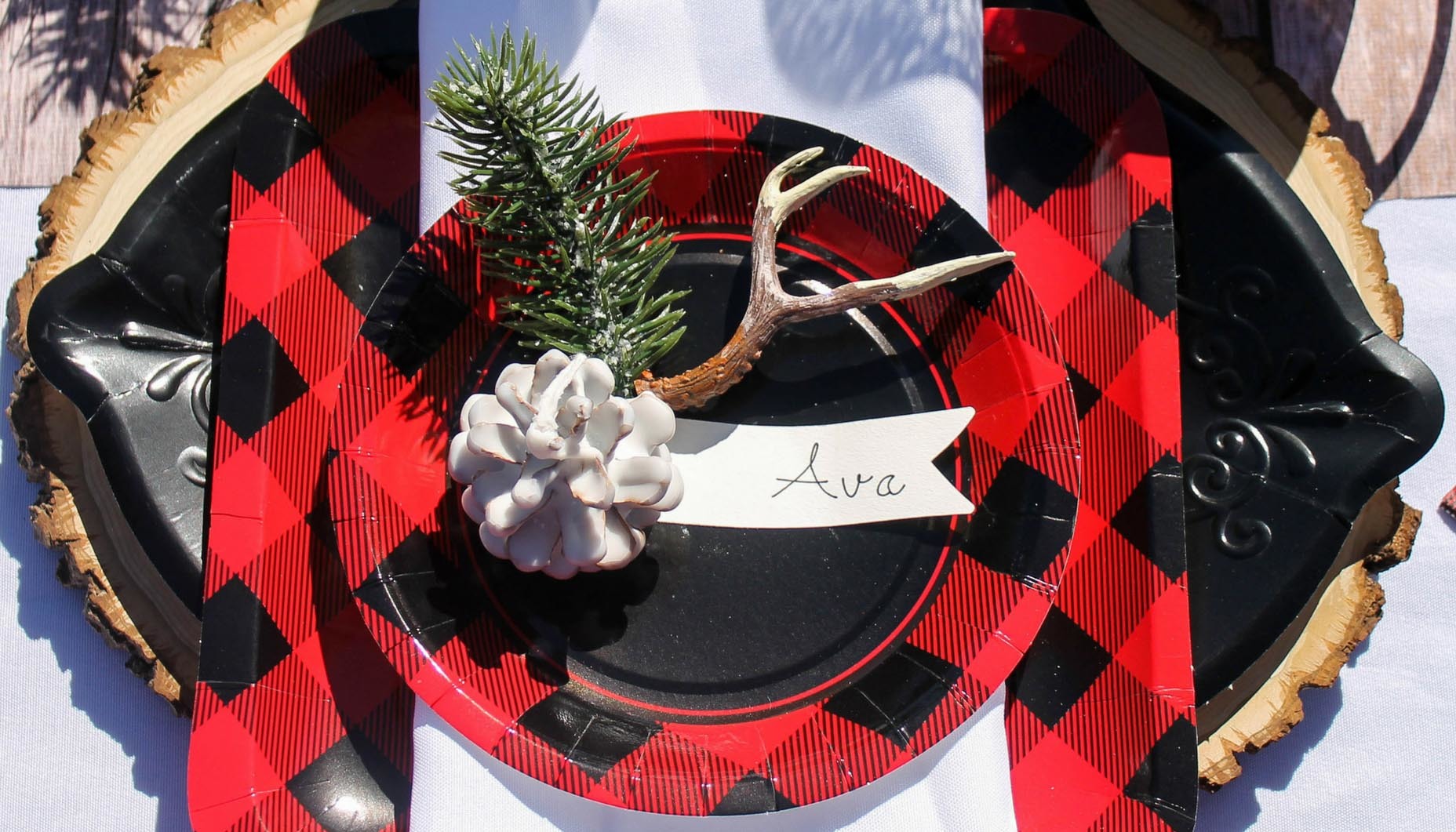 Buffalo Plaid Winter Wedding Placec Setting