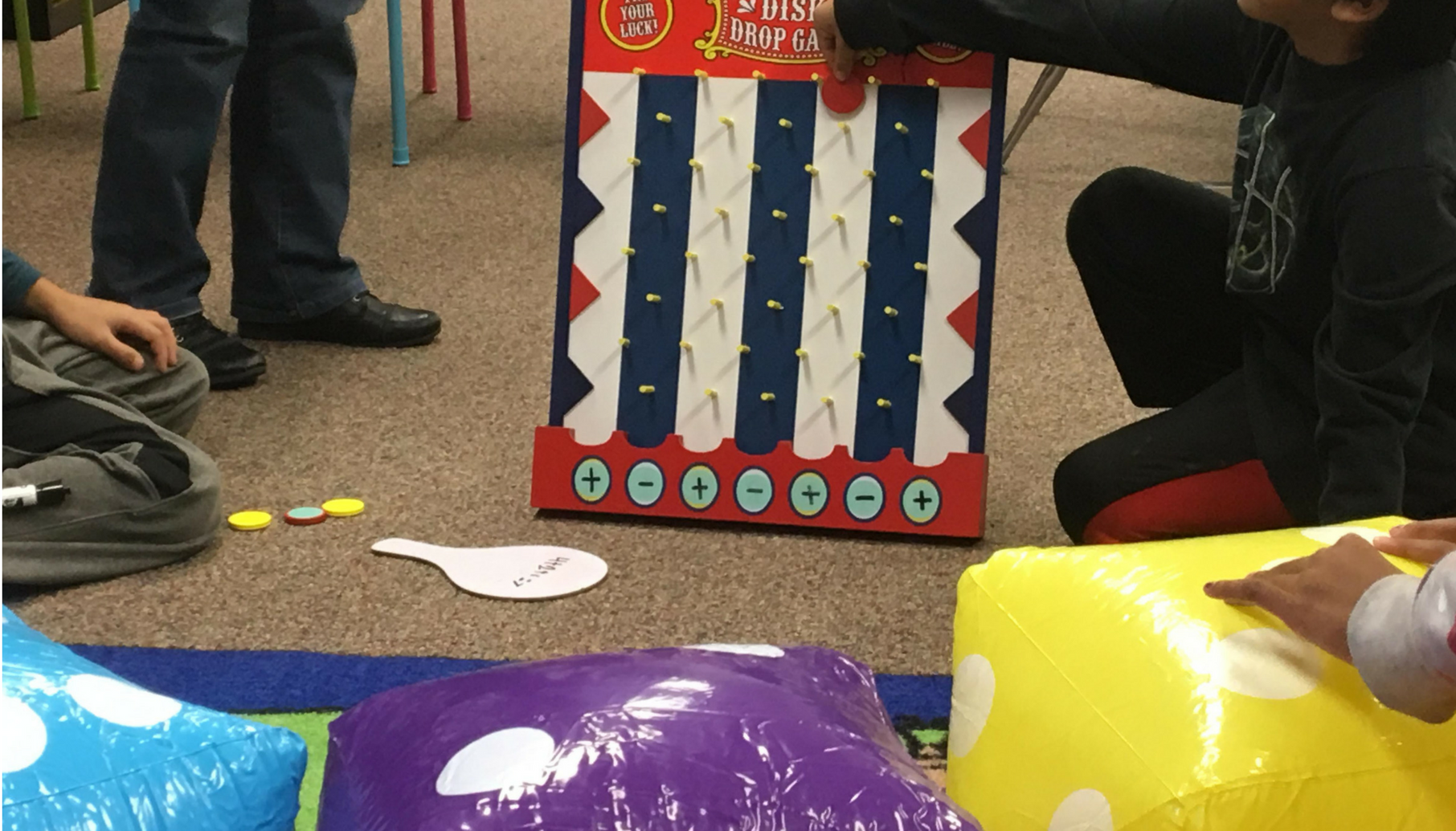 math-disk-drop-game-addition-subtraction