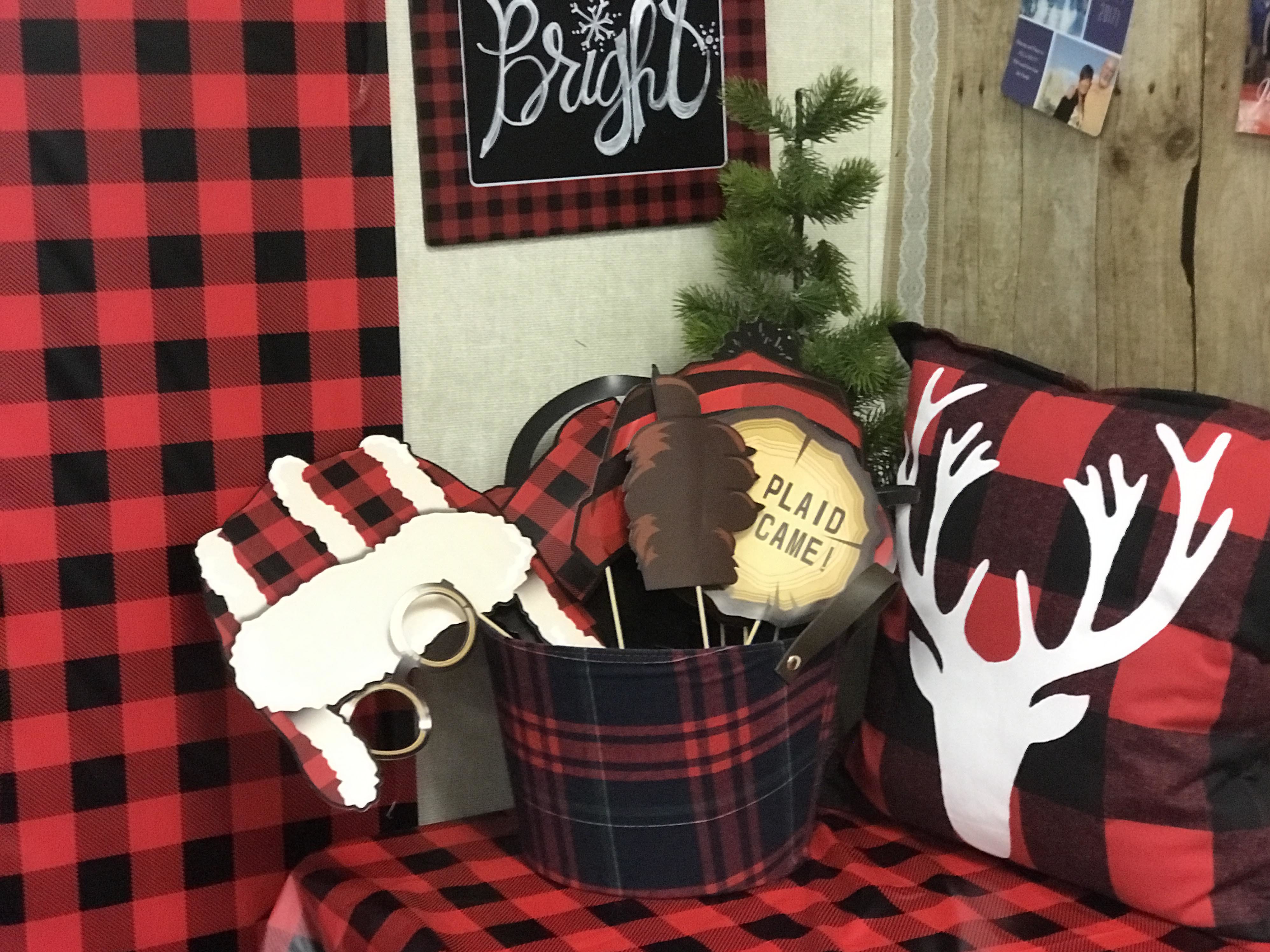 Buffalo Plaid Holiday Photobooth
