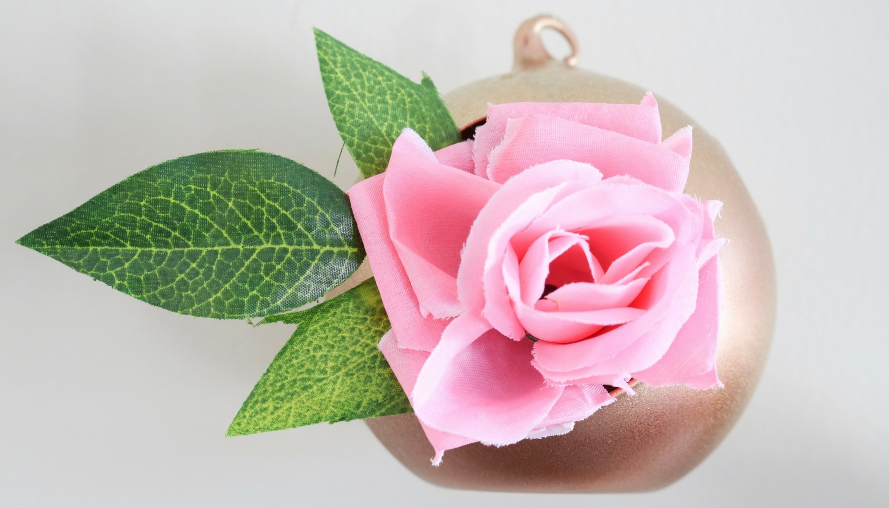 Pink and Navy Spring Wedding Ideas