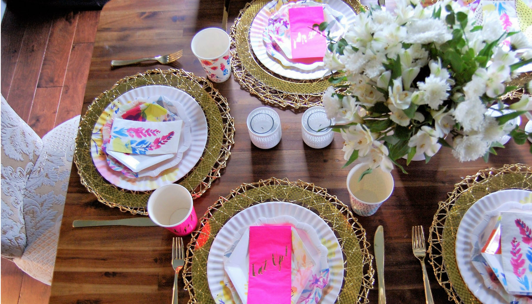Flourescent floral table 1