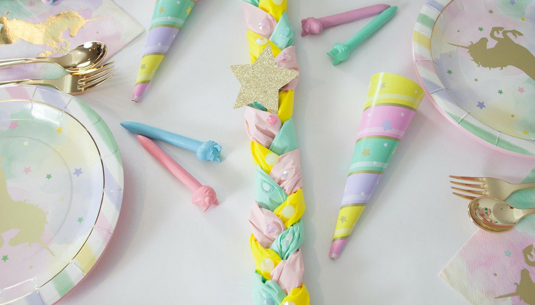 Pastel-Unicorn-Sparkle-Birthday-Party-braided-mane-table-runner