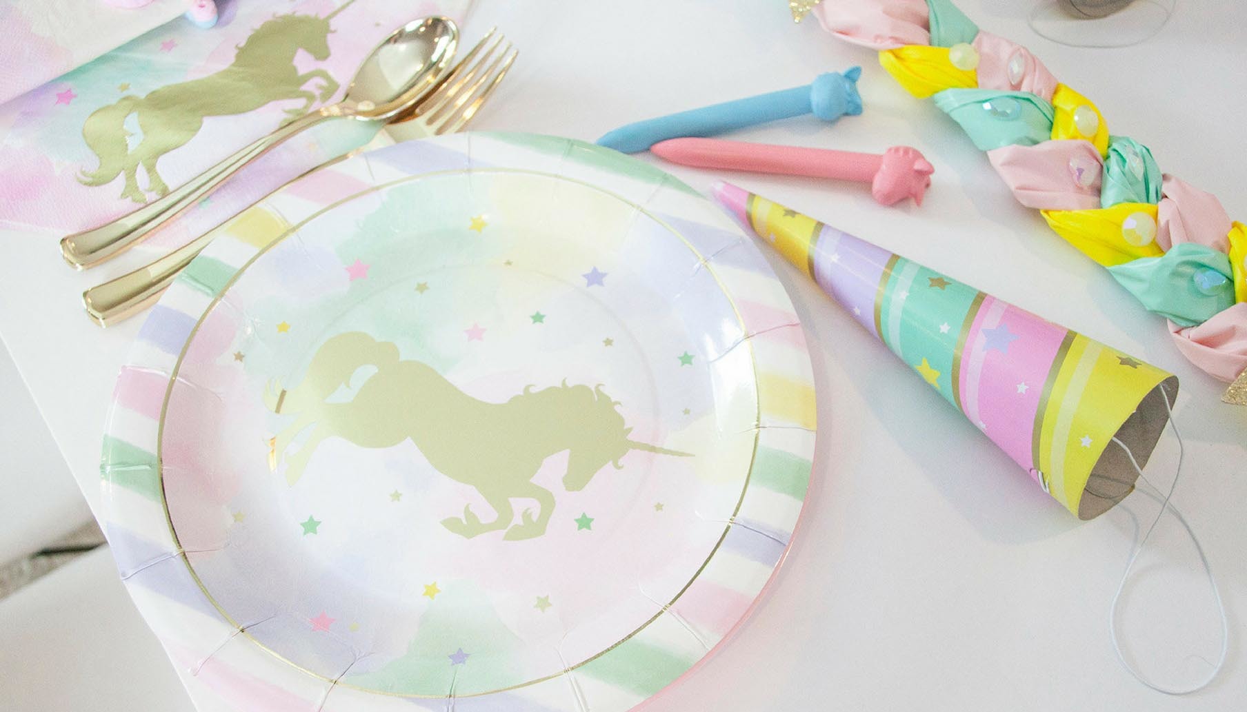 Pastel-Unicorn-Sparkle-Birthday-Party-kids-entertainment