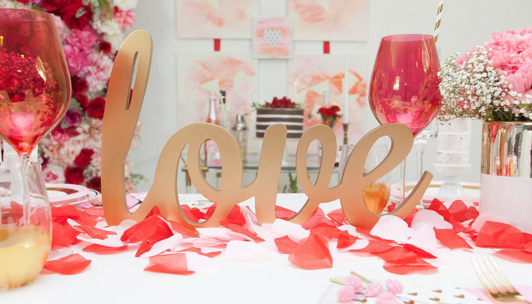 Red-&-Pink-Hearts-Wedding-love-sign
