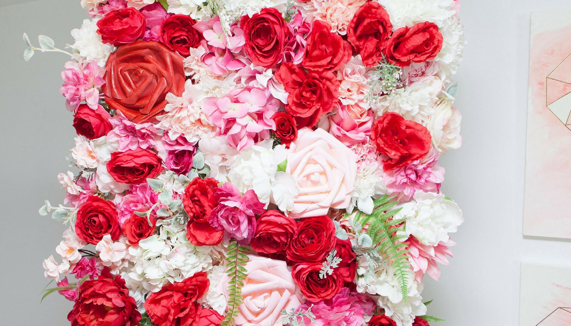 Red-&-Pink-Hearts-Wedding-floral-wall