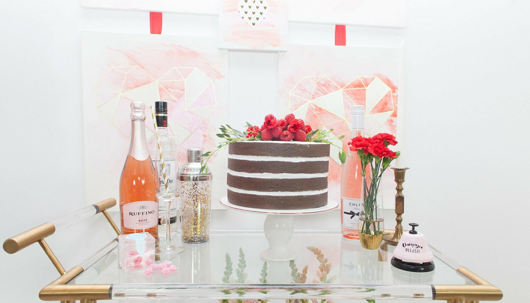 Red-&-Pink-Hearts-Wedding-wedding-cake