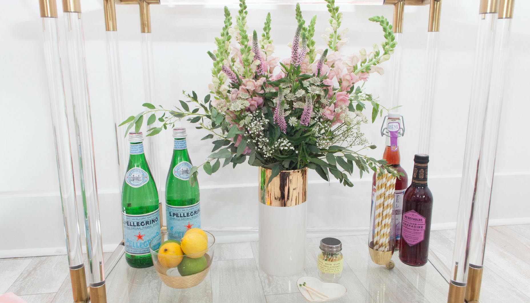 Red-&-Pink-Hearts-Wedding-florals