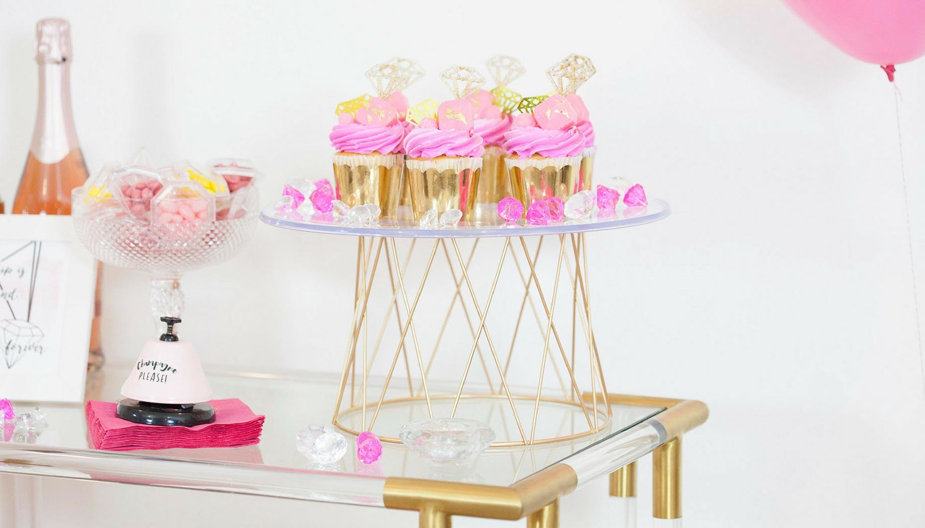 Diamonds-are-a-girls-best-friend-bridal-shower-gem-cake-stand