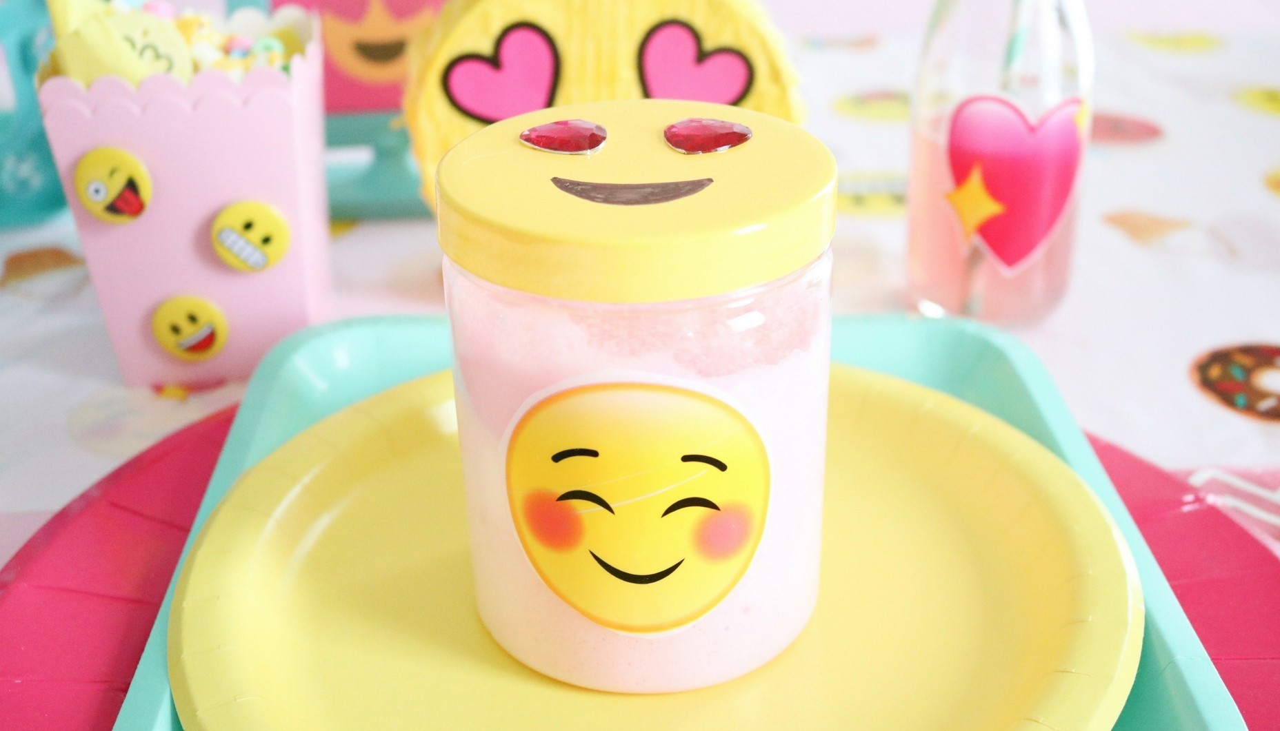 girly emoji birthday party ideas