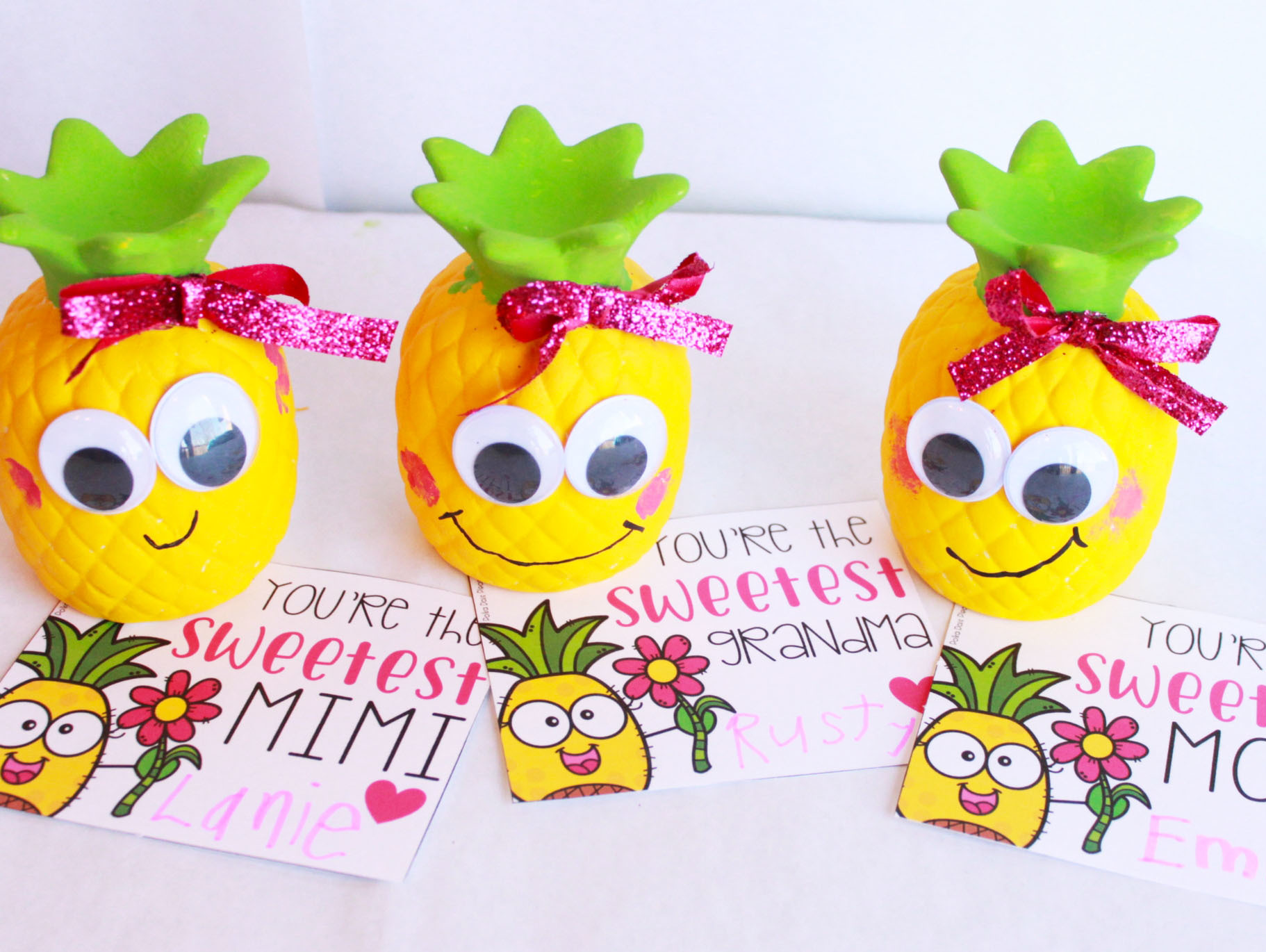 Sweet Mother's Day Pineapple Gift Kid Craft