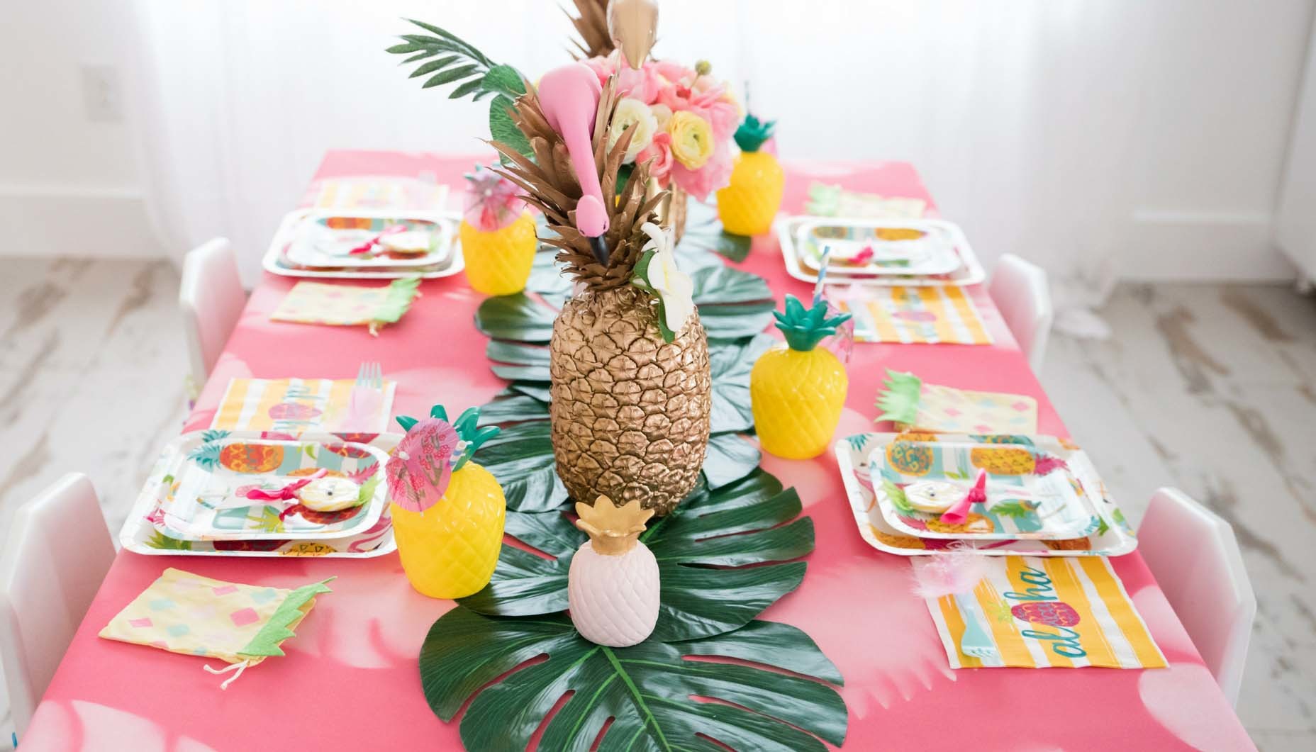tropical pineapple flamingle