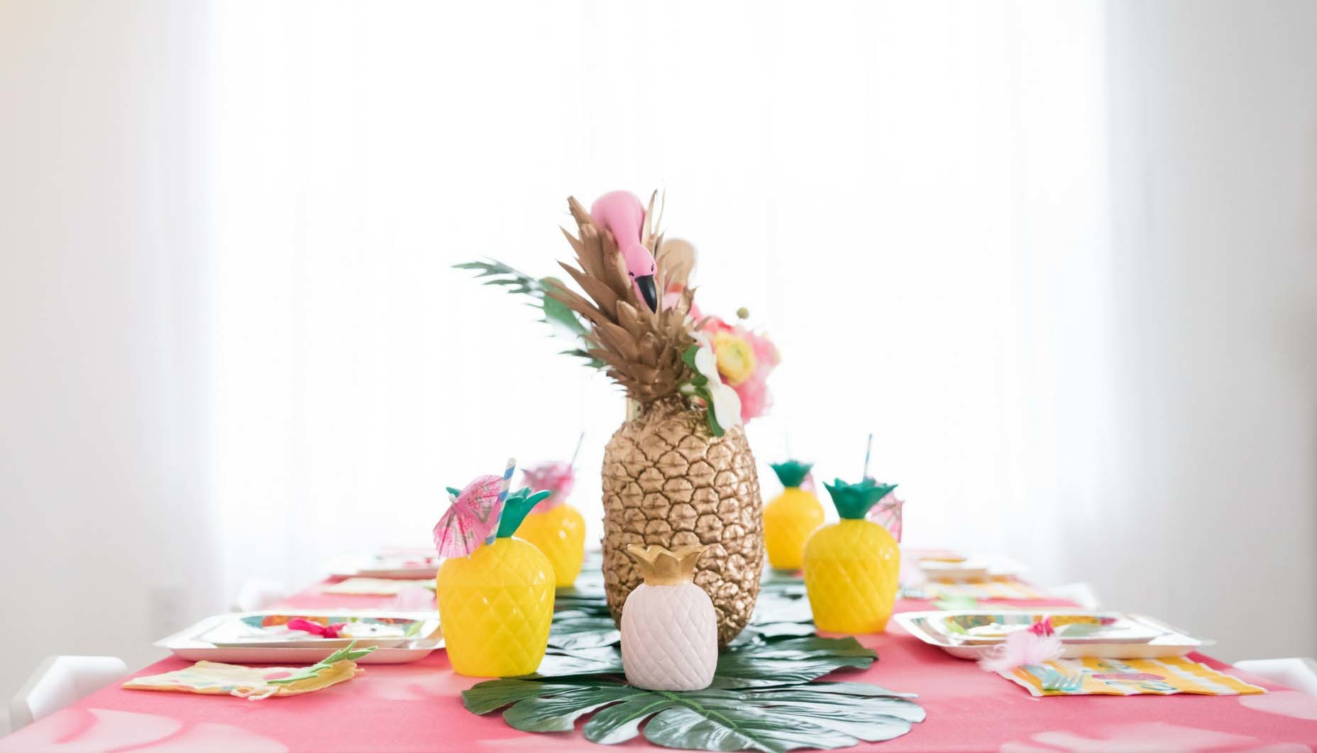 tropical pineapple flamingle