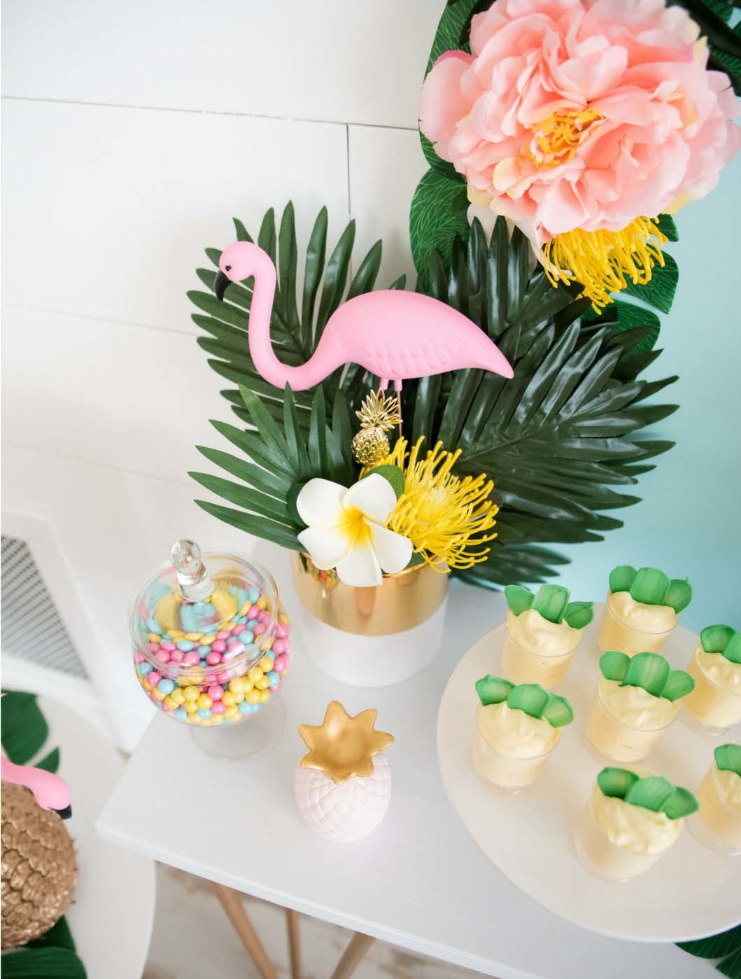 tropical pineapple flamingle