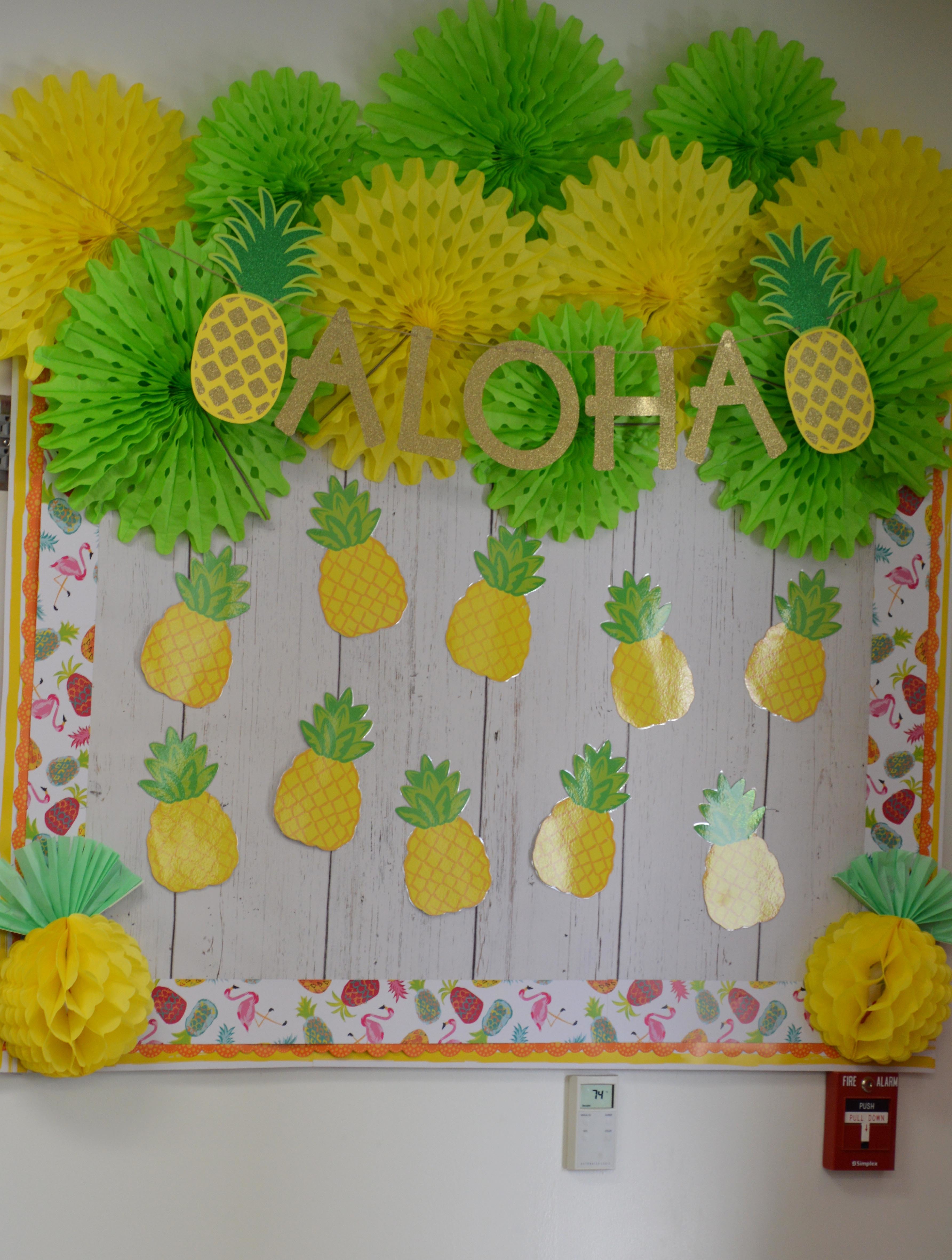 OTC beachy room redo pineapple ideas