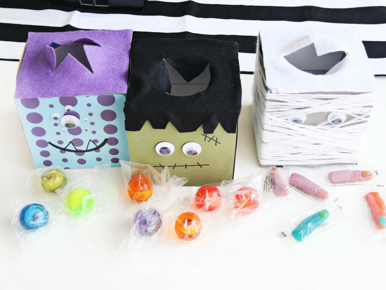 Goofy Ghouls Monster Mystery Boxes