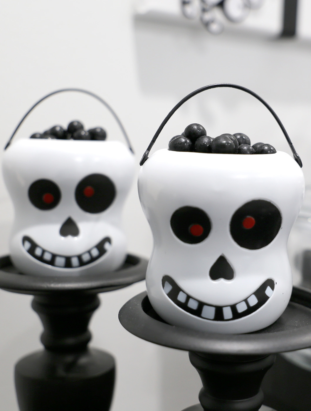 cutesy-skeleton-halloween-party-13