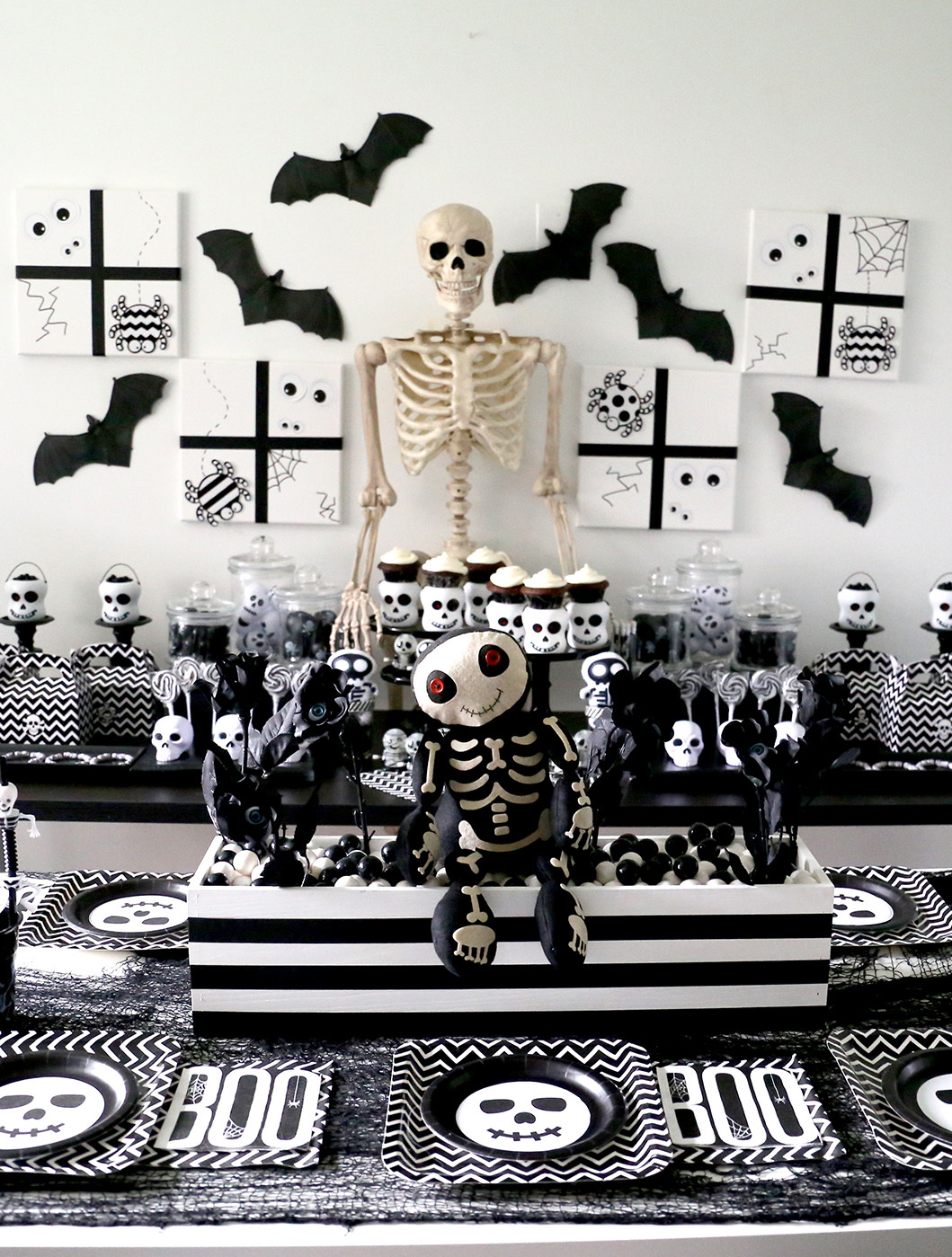 cutesy-skeleton-halloween-party-19
