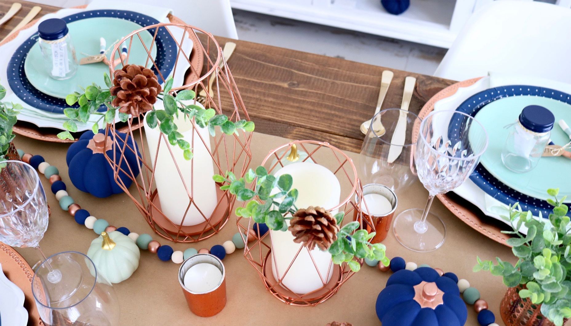 modern-boho-friendsgiving