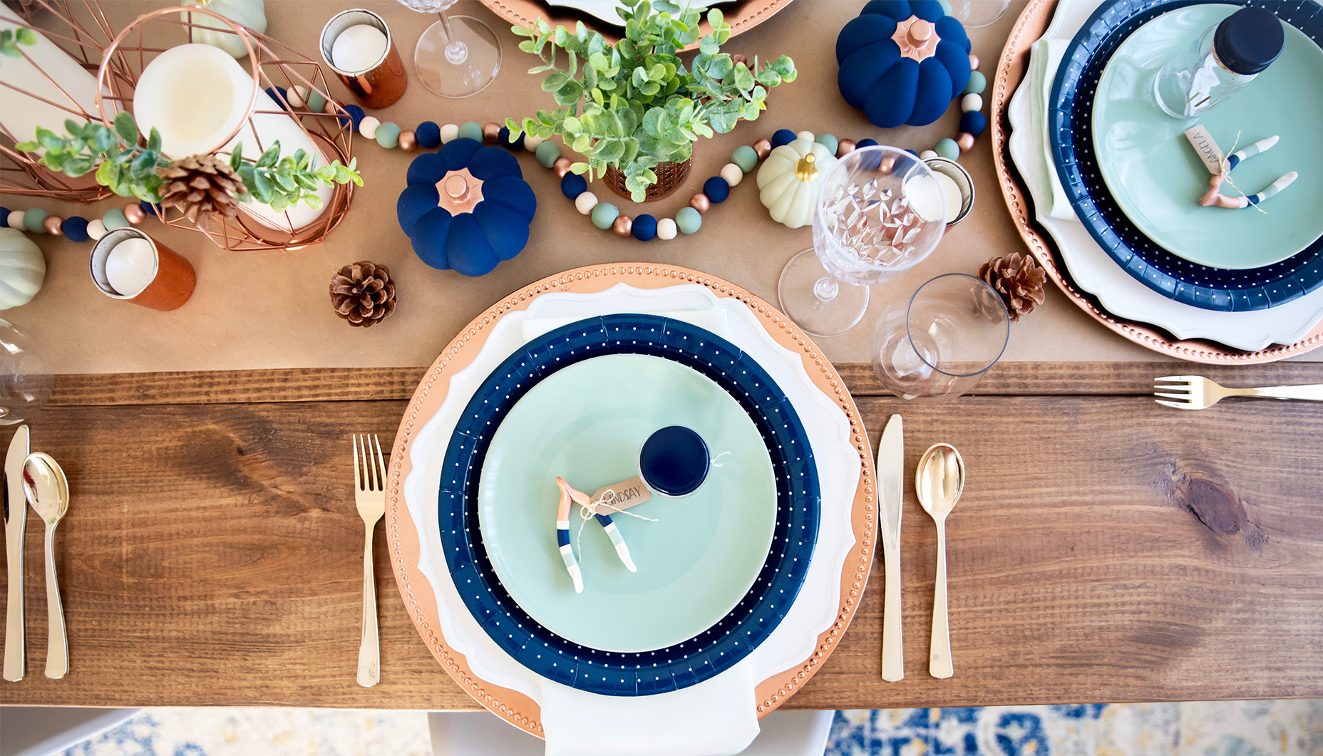modern-boho-friendsgiving