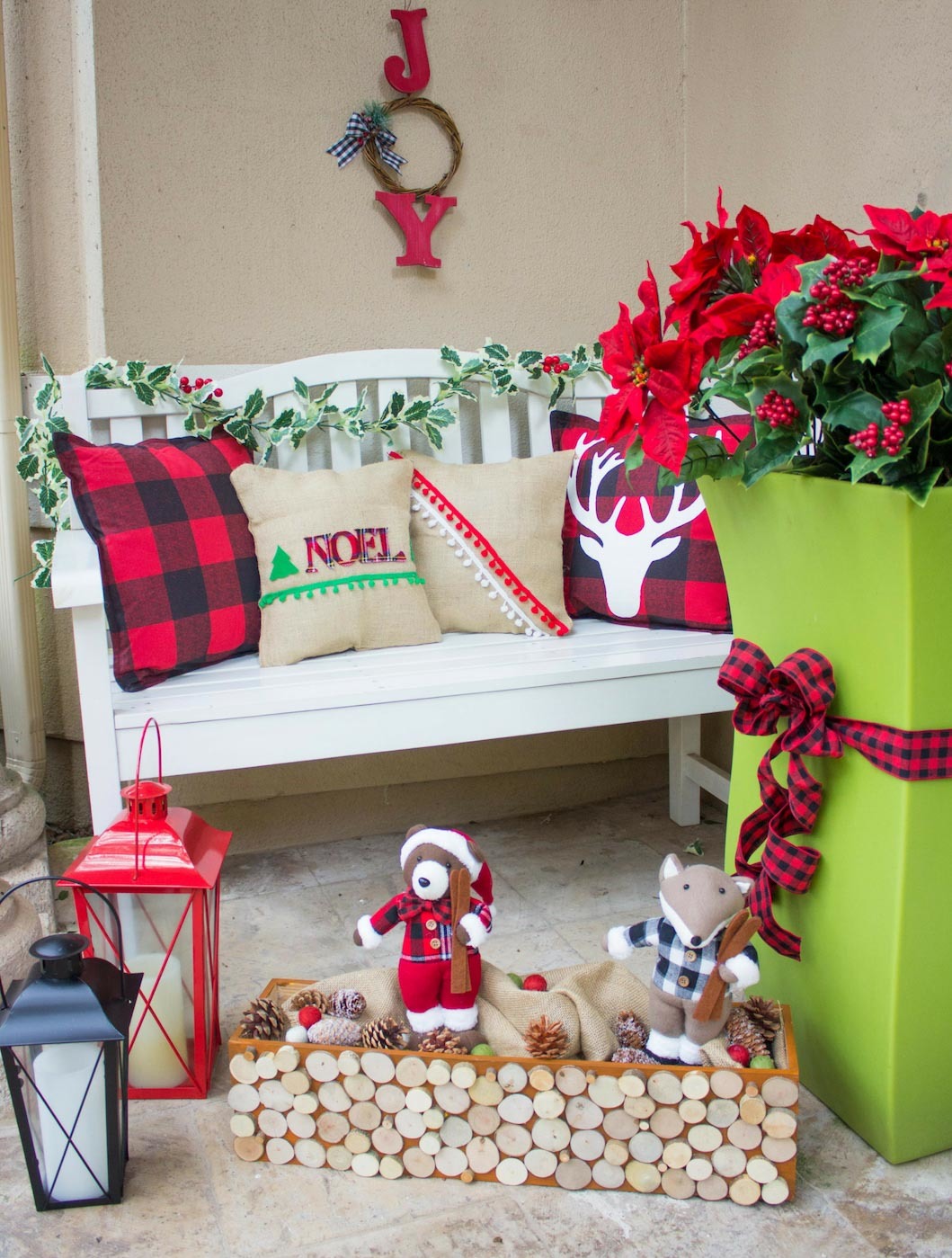 Plaid Christmas Front Porch Ideas