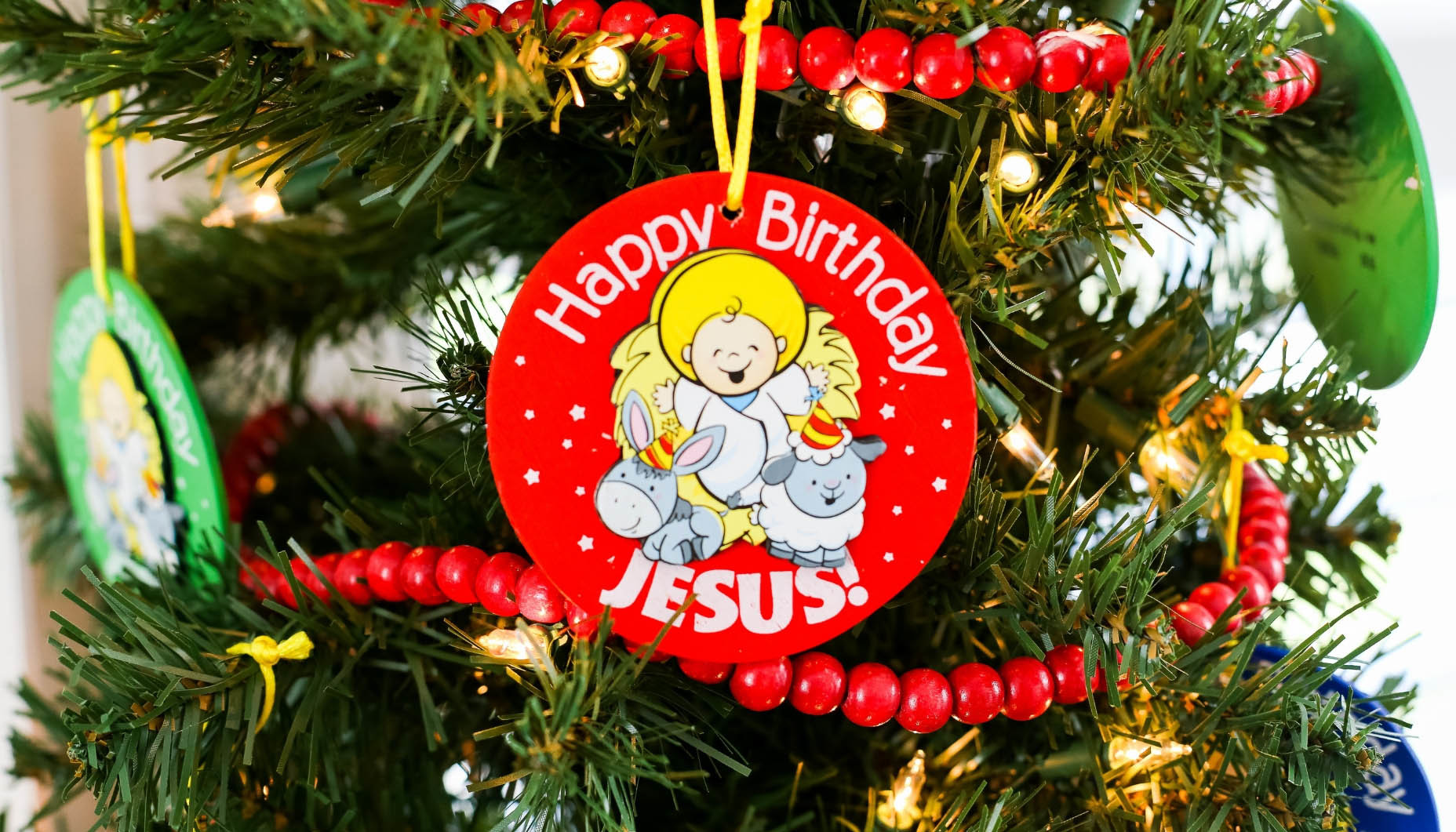 happy-birthday-Jesus-party-family-tradition-2