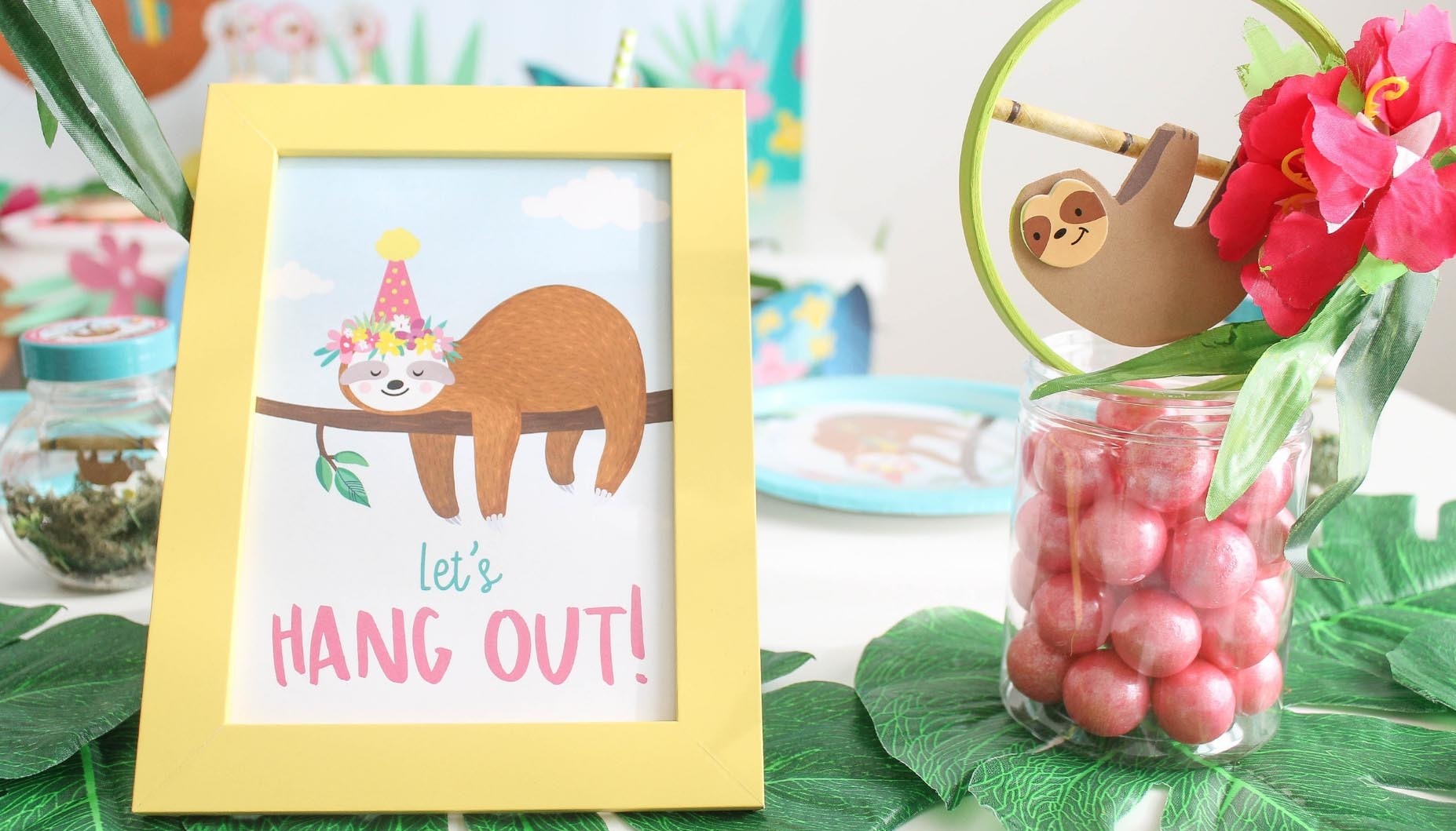 Sloth Party Table Decor