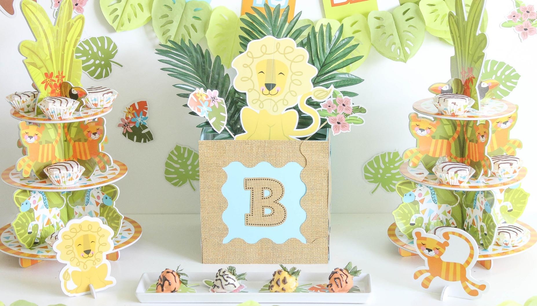 Jungle Baby Shower Cupcakes