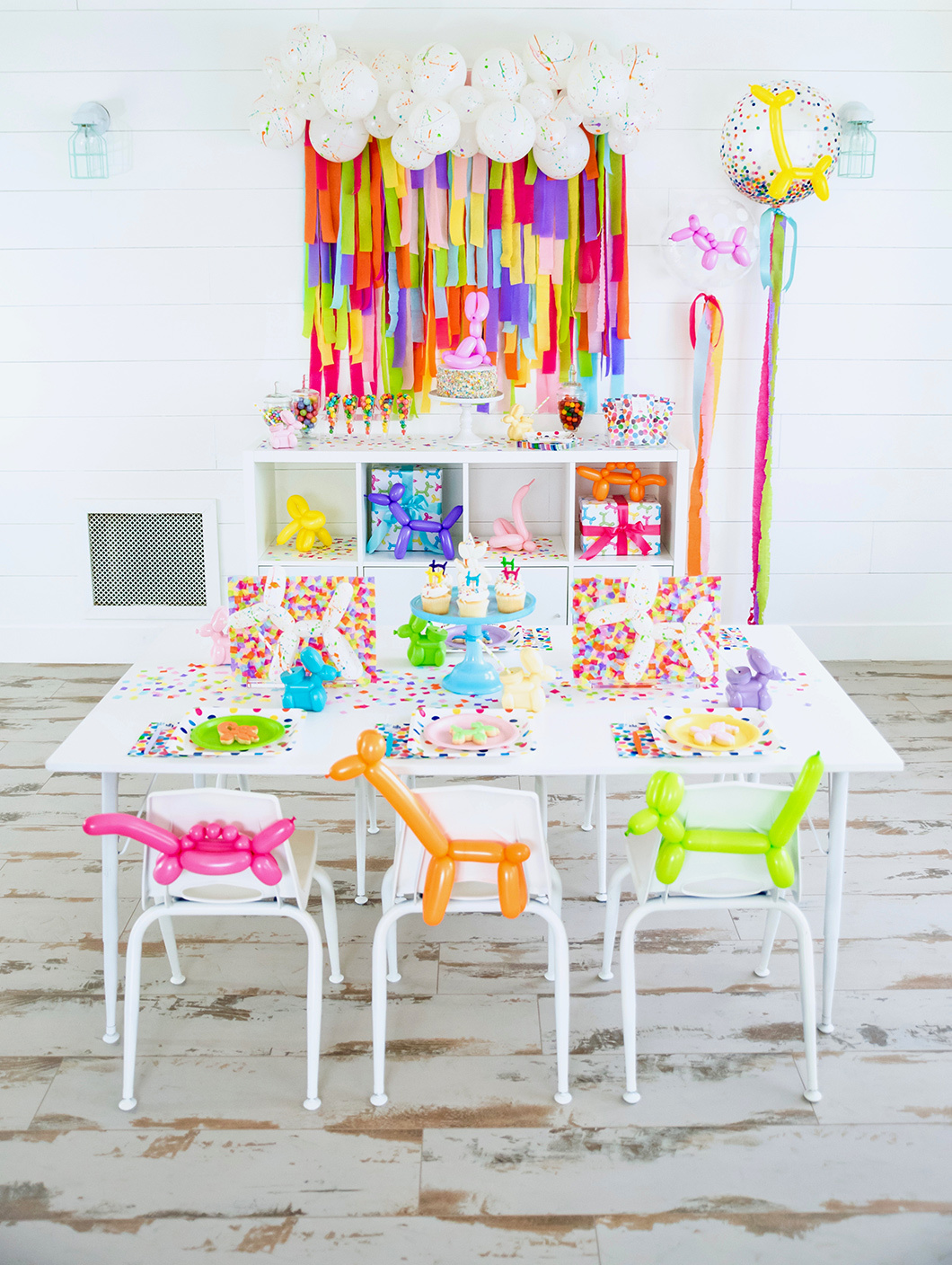 Confetti-Filled-Rainbow-Balloon-Animal-Paw-ty