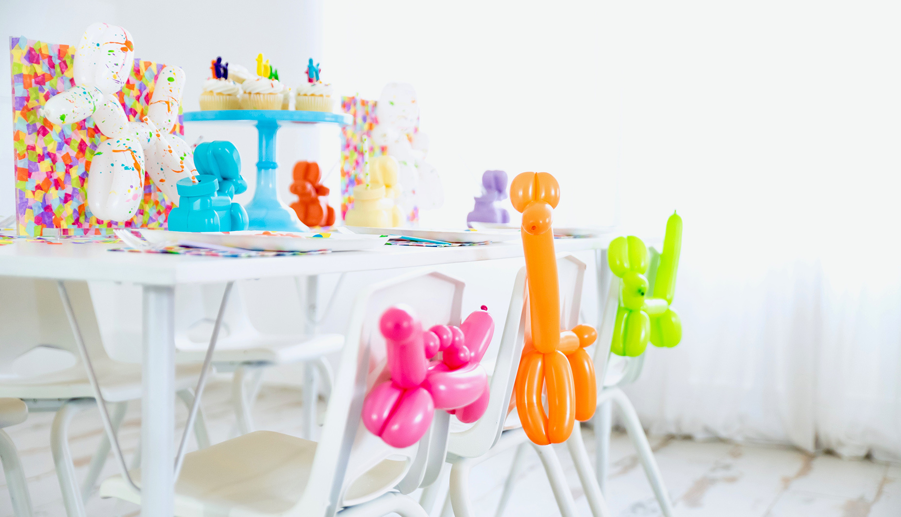 Confetti-Filled-Rainbow-Balloon-Animal-Paw-ty