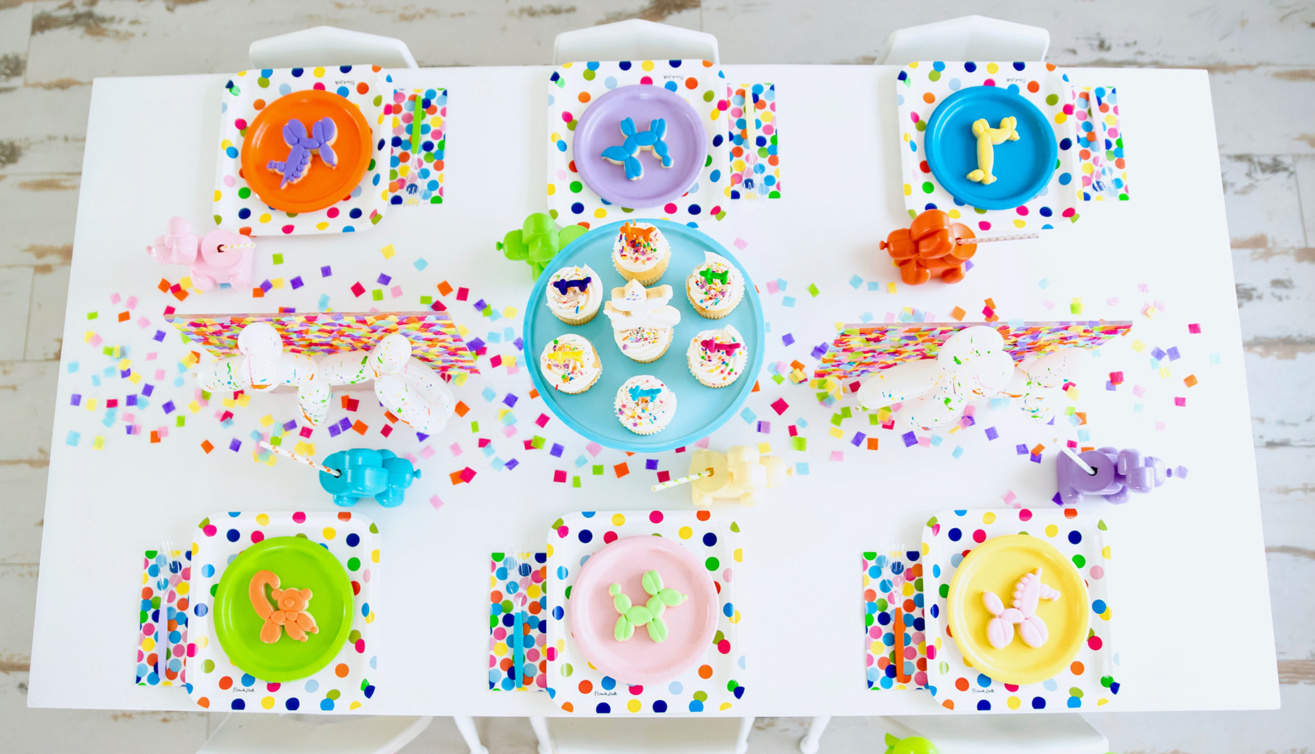 Confetti-Filled-Rainbow-Balloon-Animal-Paw-ty