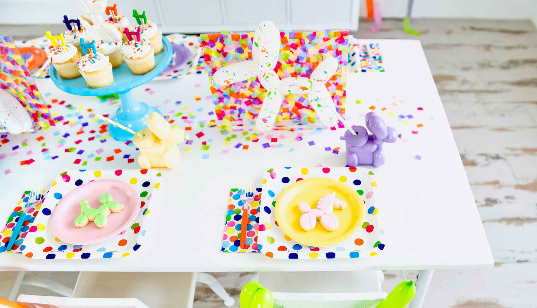Confetti-Filled-Rainbow-Balloon-Animal-Paw-ty
