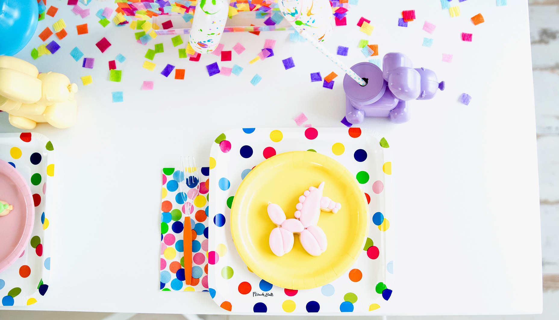 Confetti-Filled-Rainbow-Balloon-Animal-Paw-ty
