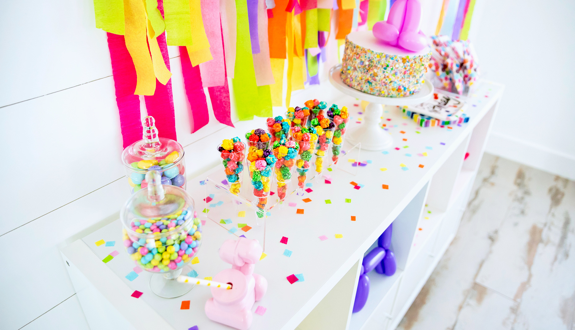 Confetti-Filled-Rainbow-Balloon-Animal-Paw-ty