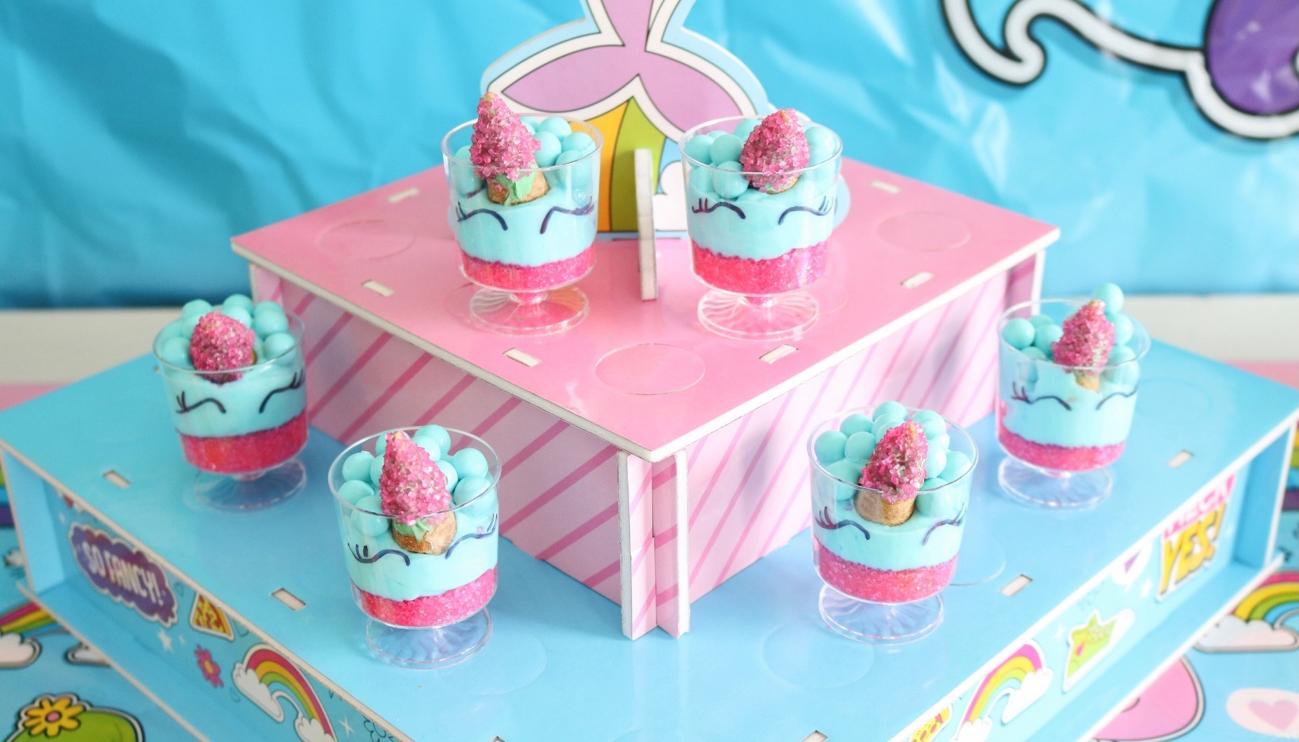 GIRL SQUAD TWEEN EMOJI BIRTHDAY PARTY IDEAS
