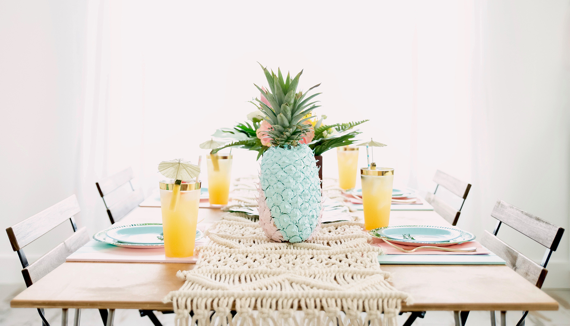 Tropical-Gender-Reveal-Party