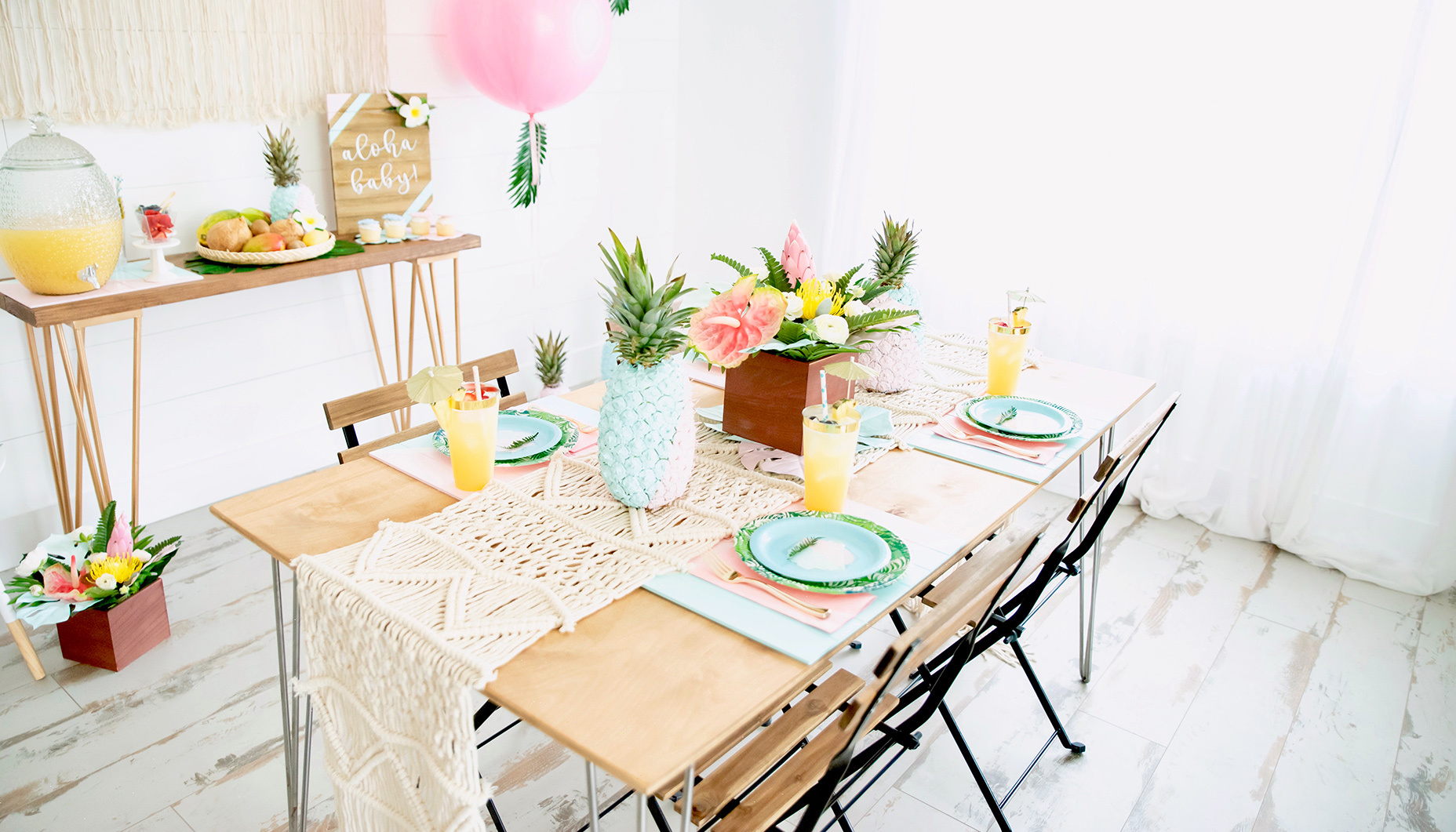 Tropical-Gender-Reveal-Party