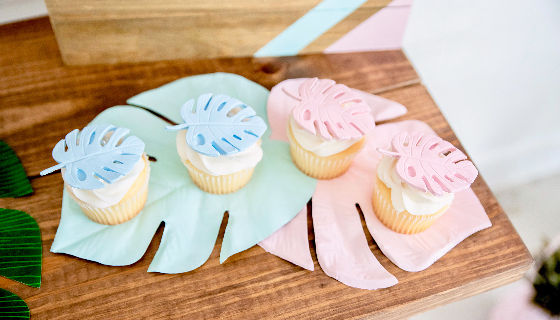 tropical-gender-reveal-party
