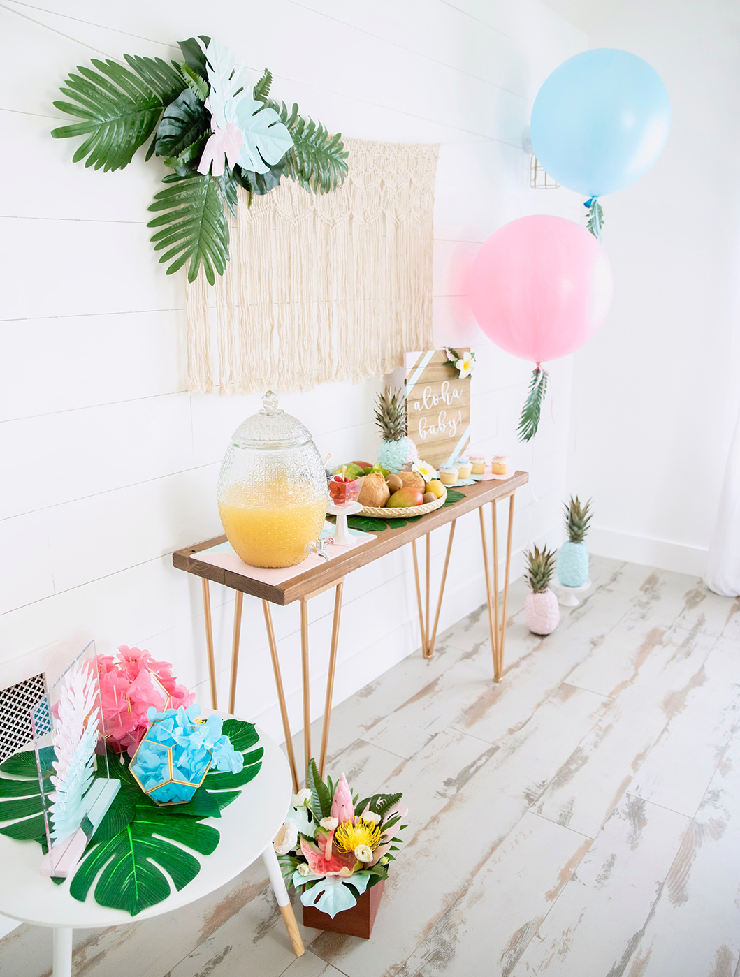 tropical-gender-reveal-party