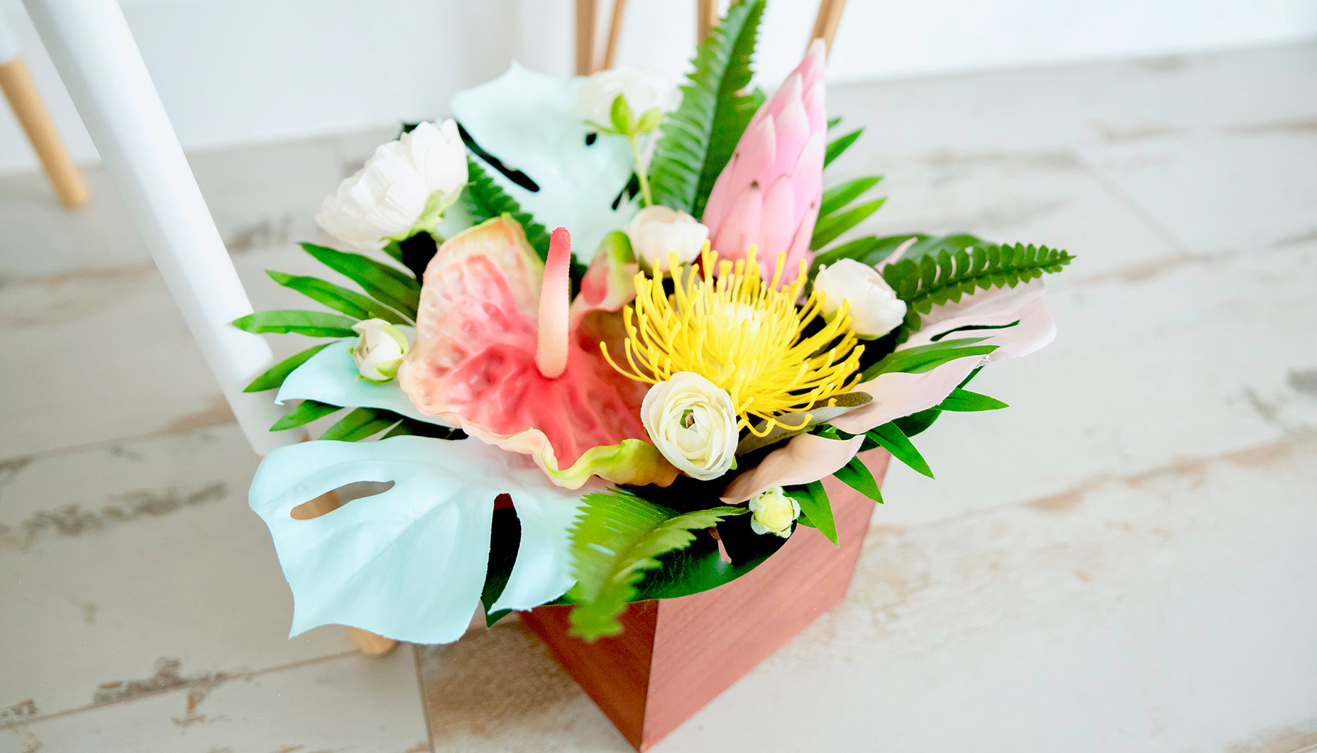 tropical-gender-reveal-party