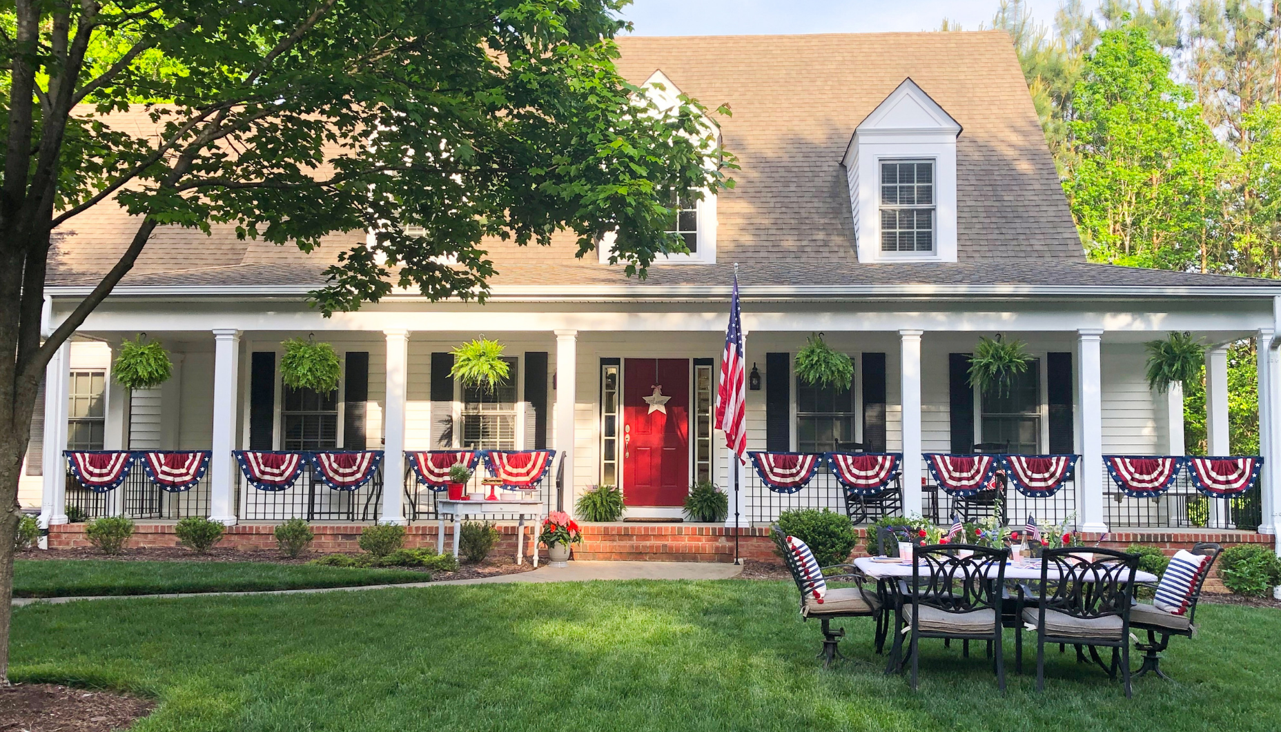 Gorgeous ideas for hosting a Rustic Farmhouse 4th of July Celebration