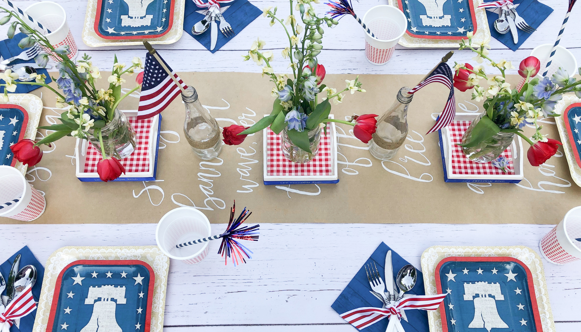 Stylish ideas for a rustic 4th of July centerpiece