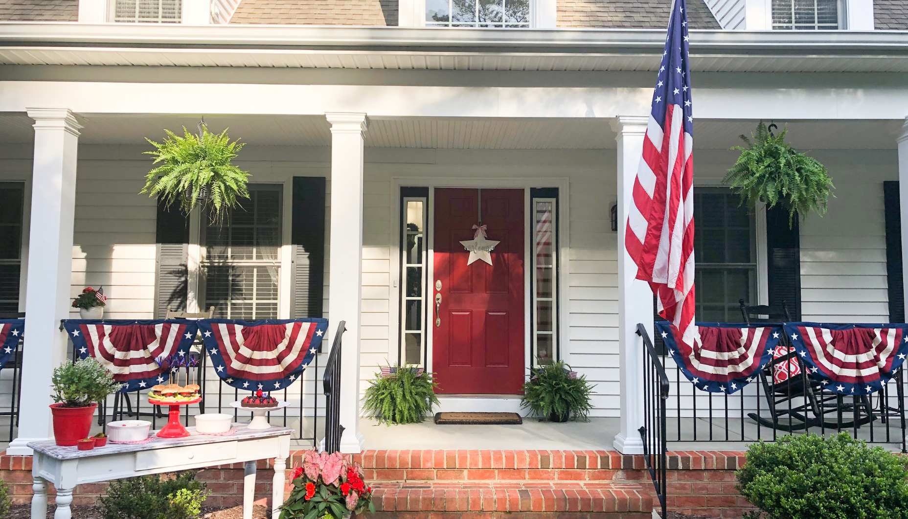 How to decorate your porch for the 4th of July