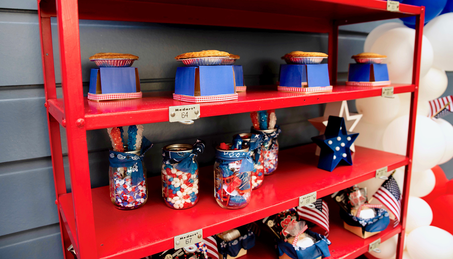 patriotic-confetti-4th-of-july-party