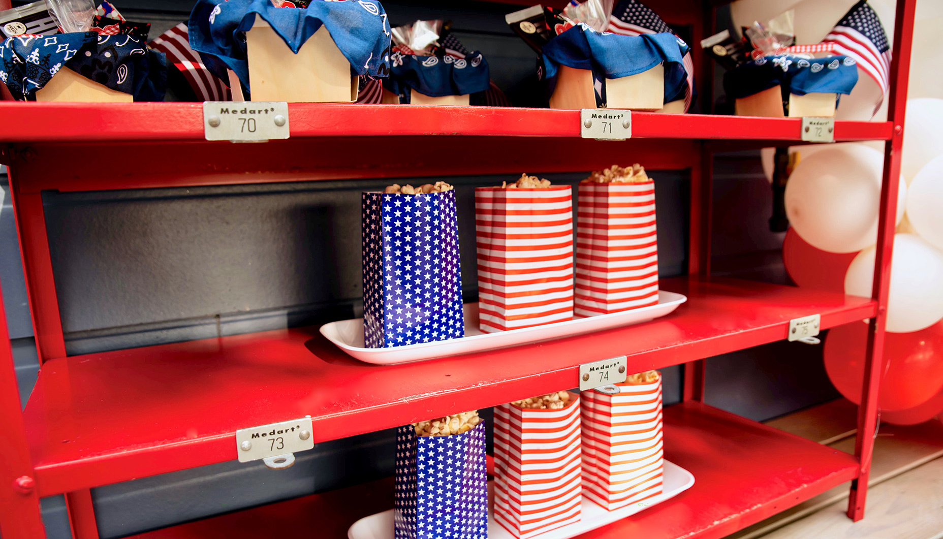 patriotic-confetti-4th-of-july-party
