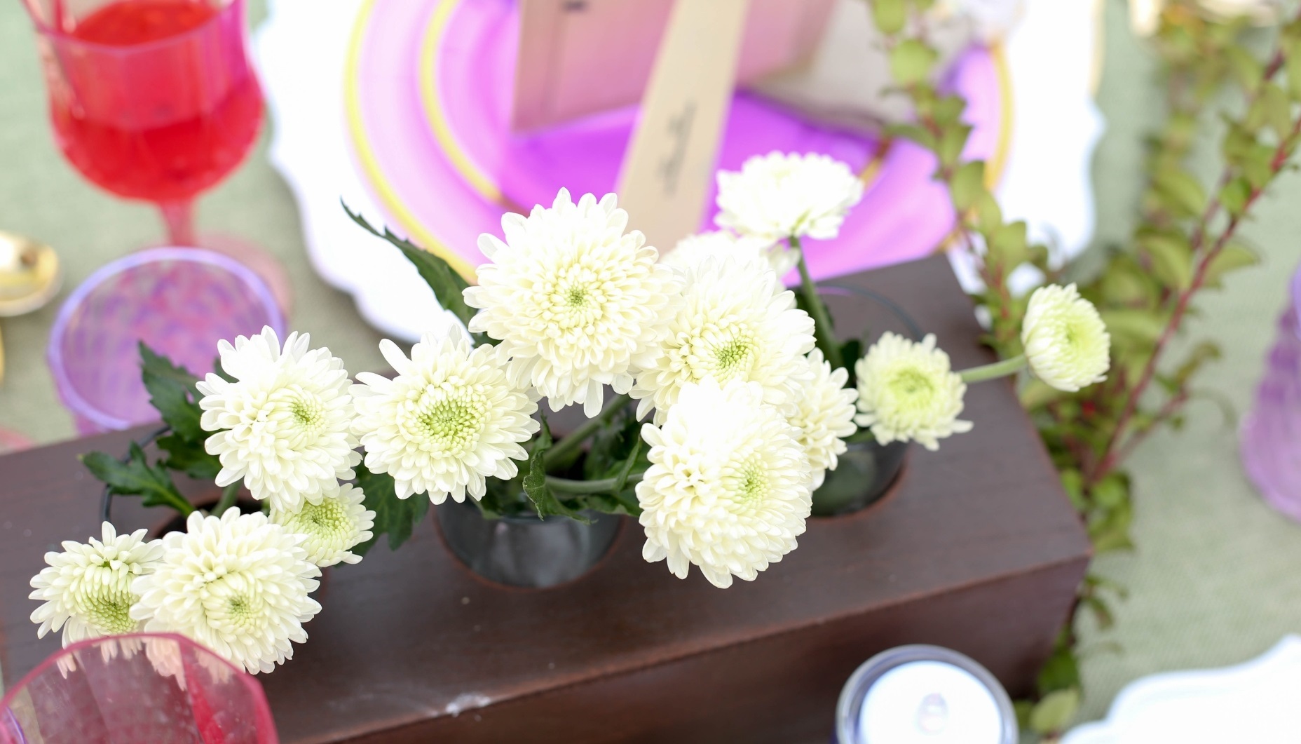 Unique wedding centerpiece using flowers in a sugar mold. Many more images filled with ideas for a summer wildflower wedding.