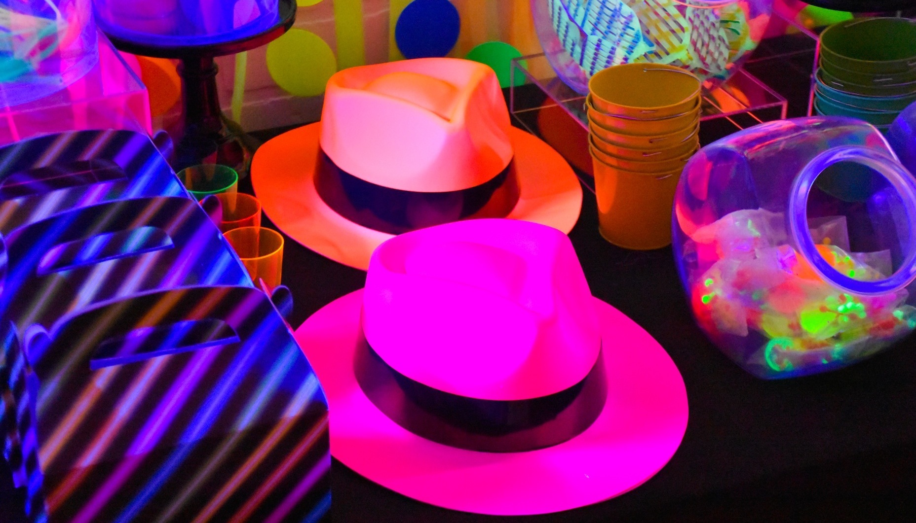glow in the dark hats party