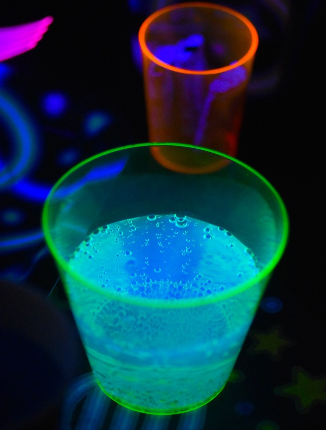 neon glow in the dark birthday party decor ideas idea