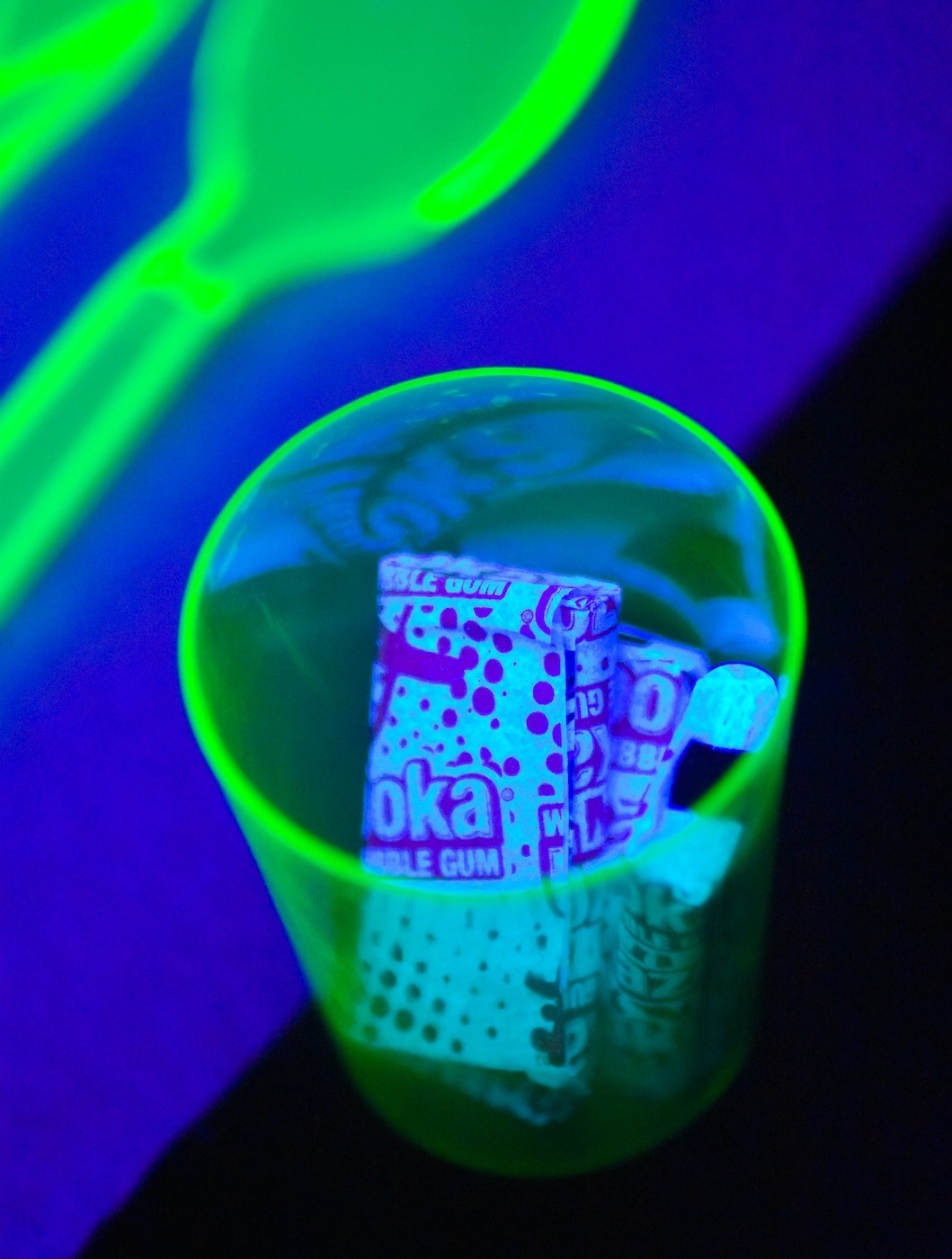 neon glow in the dark birthday party decor ideas idea