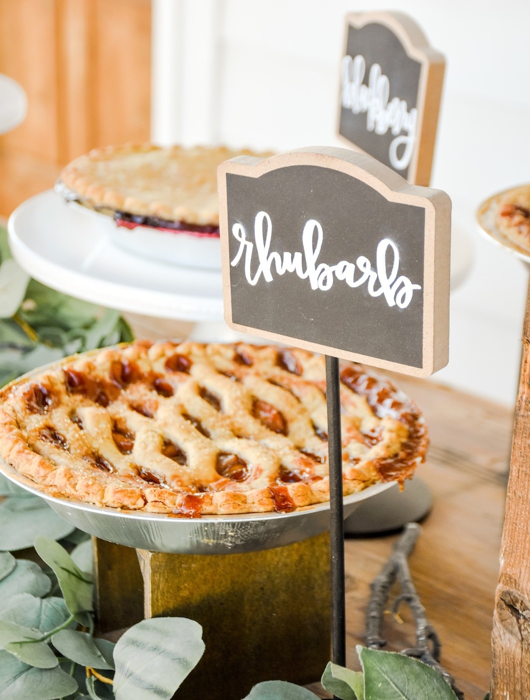 pie bar chalk labels fall farmhouse wedding by kara's party ideas